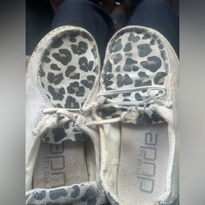Size 12 kids hey dudes cheetah print!